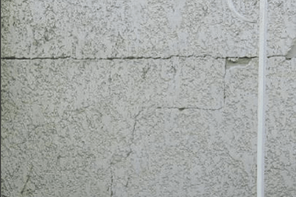 réparer-une-fissure-sur-un-mur-Seine-Saint-Denis-600x400